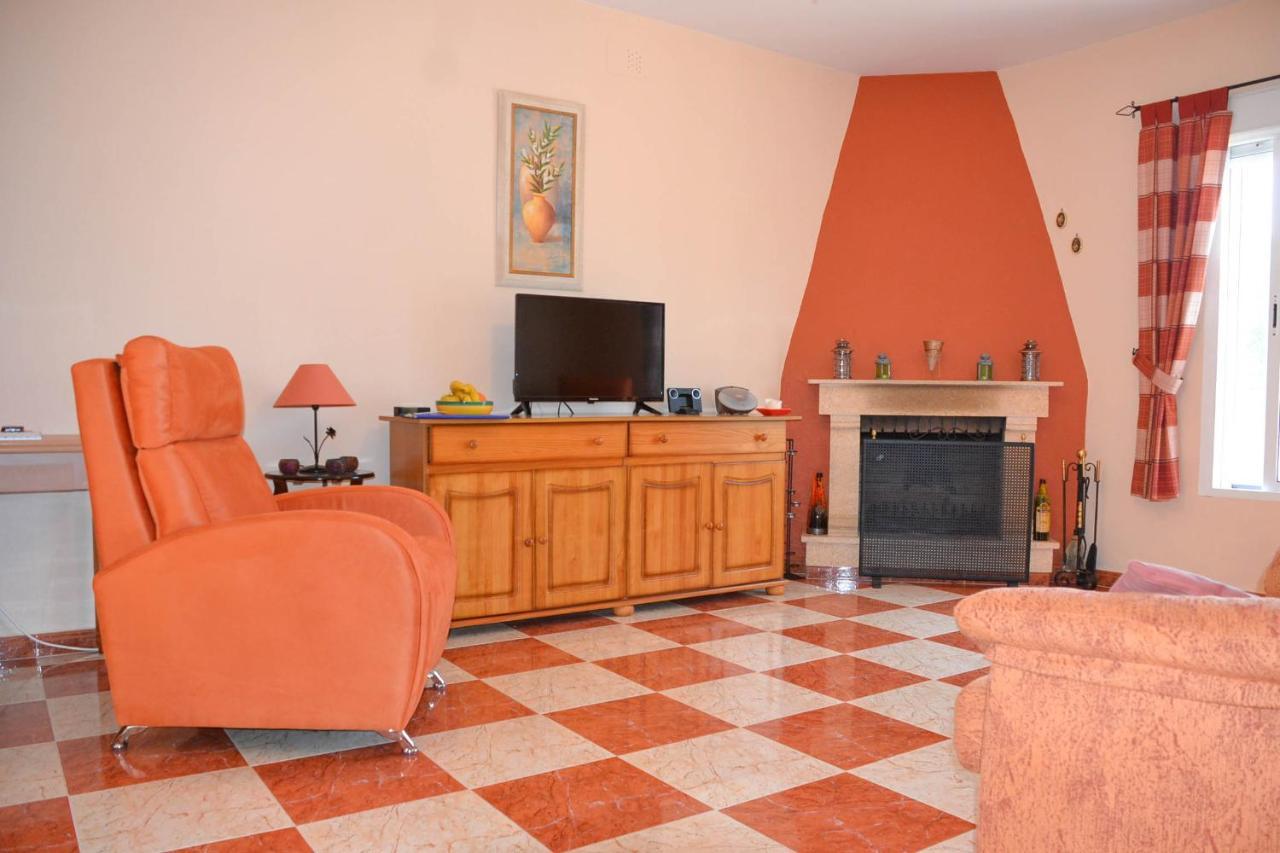 Traumhaus Fuer 6 Personen Mit Spektakulaerem Privaten Pool Und Schoenem Ausblick In Die Natur Hozanejos Buitenkant foto