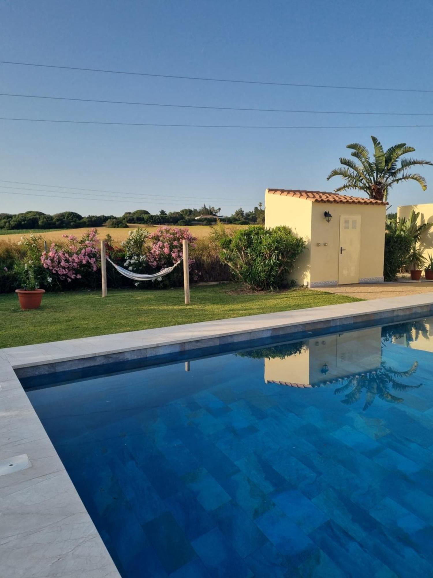 Traumhaus Fuer 6 Personen Mit Spektakulaerem Privaten Pool Und Schoenem Ausblick In Die Natur Hozanejos Buitenkant foto