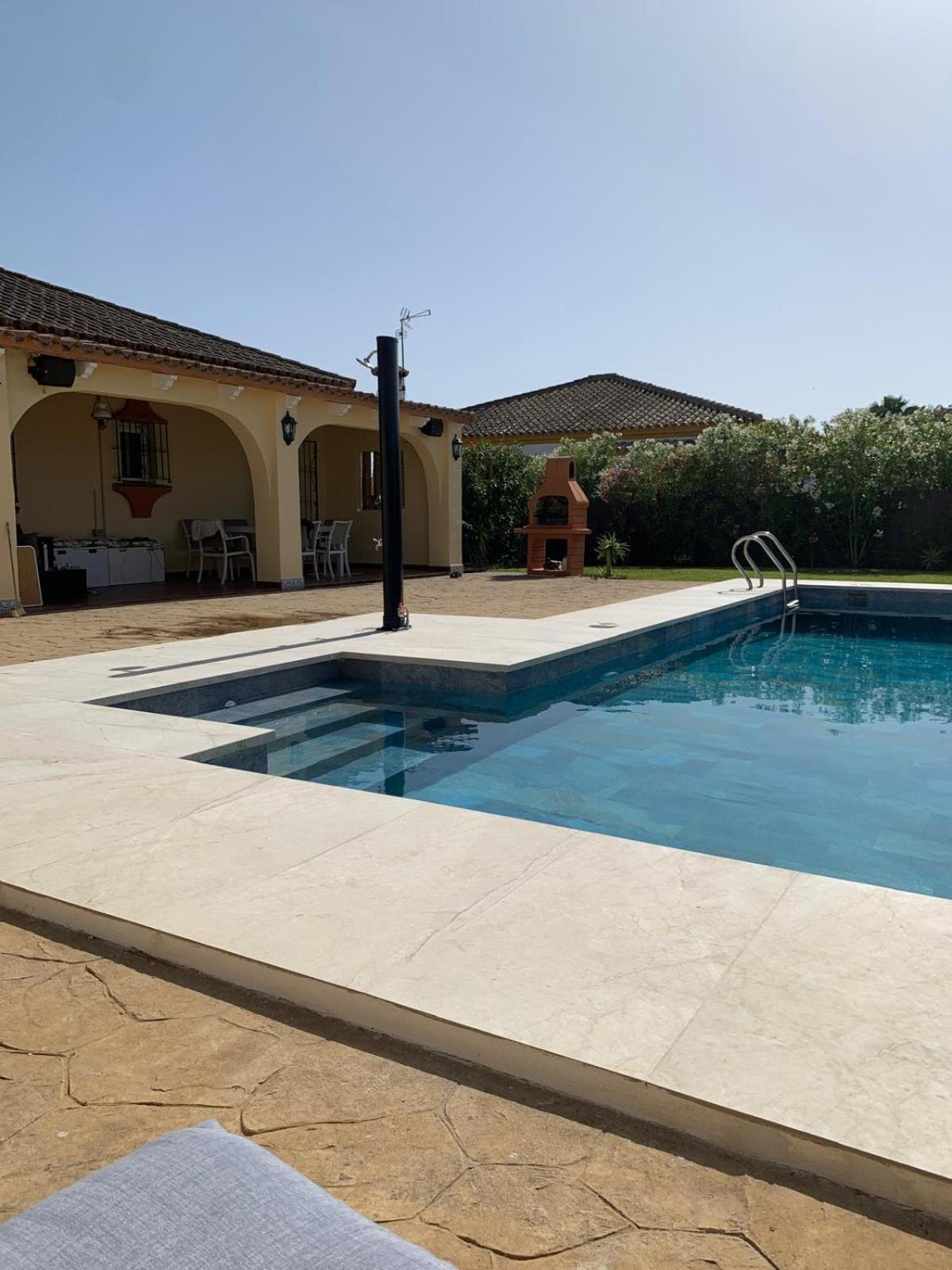 Traumhaus Fuer 6 Personen Mit Spektakulaerem Privaten Pool Und Schoenem Ausblick In Die Natur Hozanejos Buitenkant foto